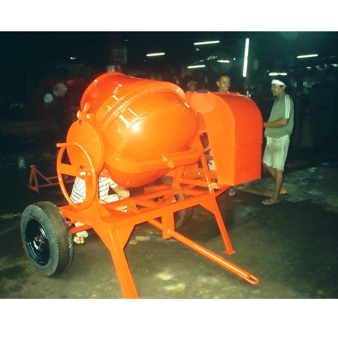 Premium Concrete Mixer 1Bagger BFRAME with engine, Commercial
