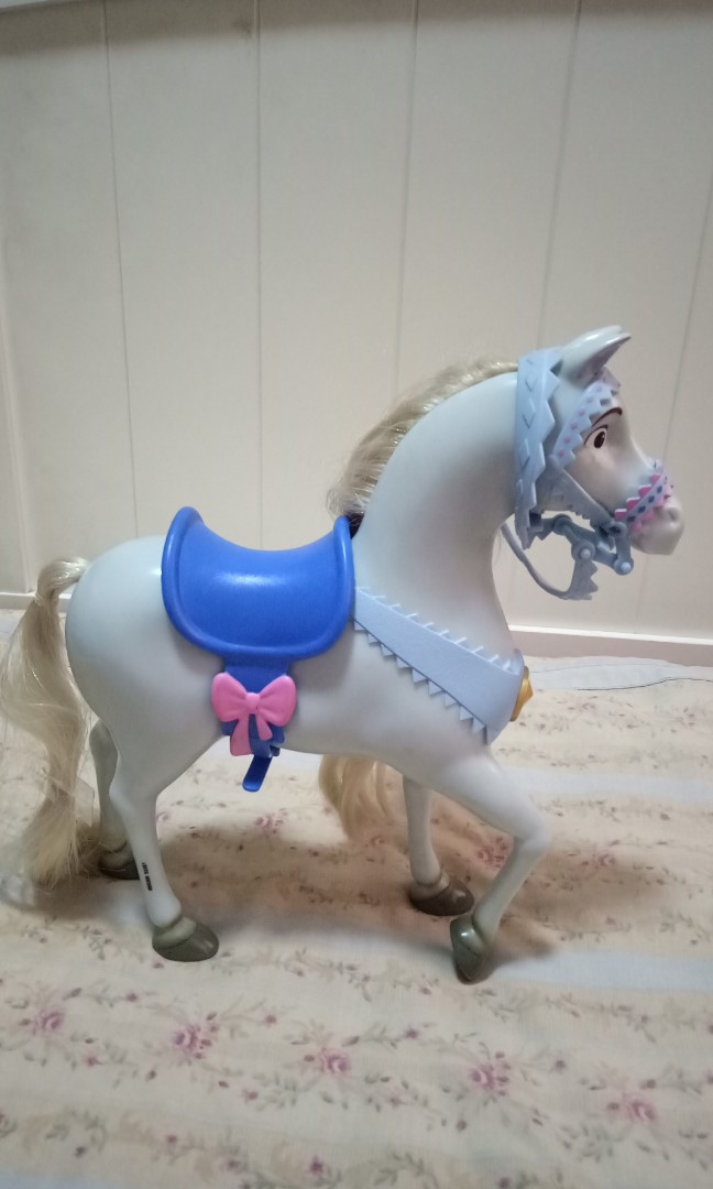 cinderella horse toy