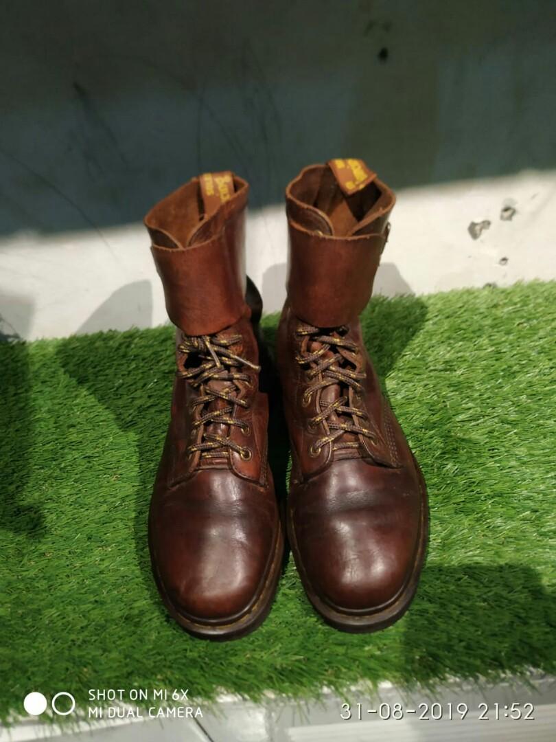 dr martens triumph 1460