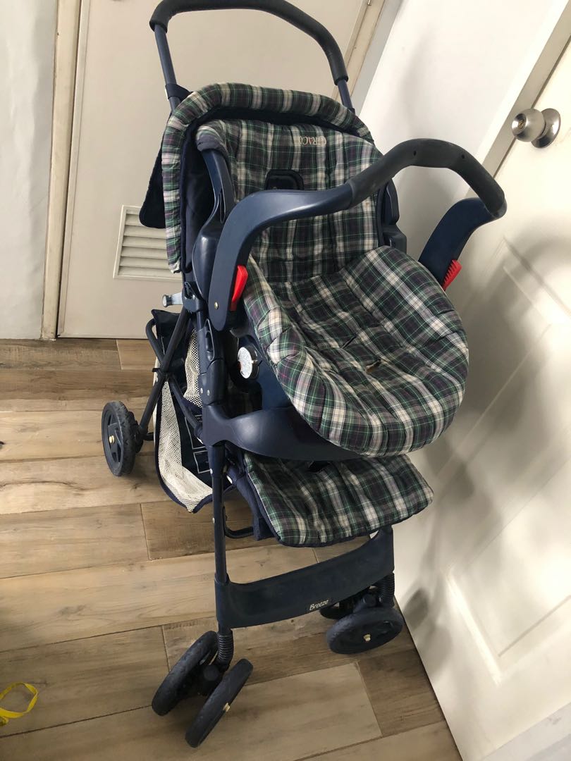 Graco Breeze Stroller and Carrier, Babies & Kids, Going Out, Strollers