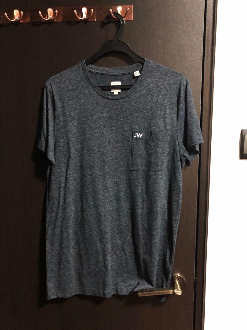 Jack Wills Basic Tee (Category: Tshirts & Polo Shirts) located in Singapore. Submitted by sushiuno (Listing ID 248739870, Image 1). Description: .