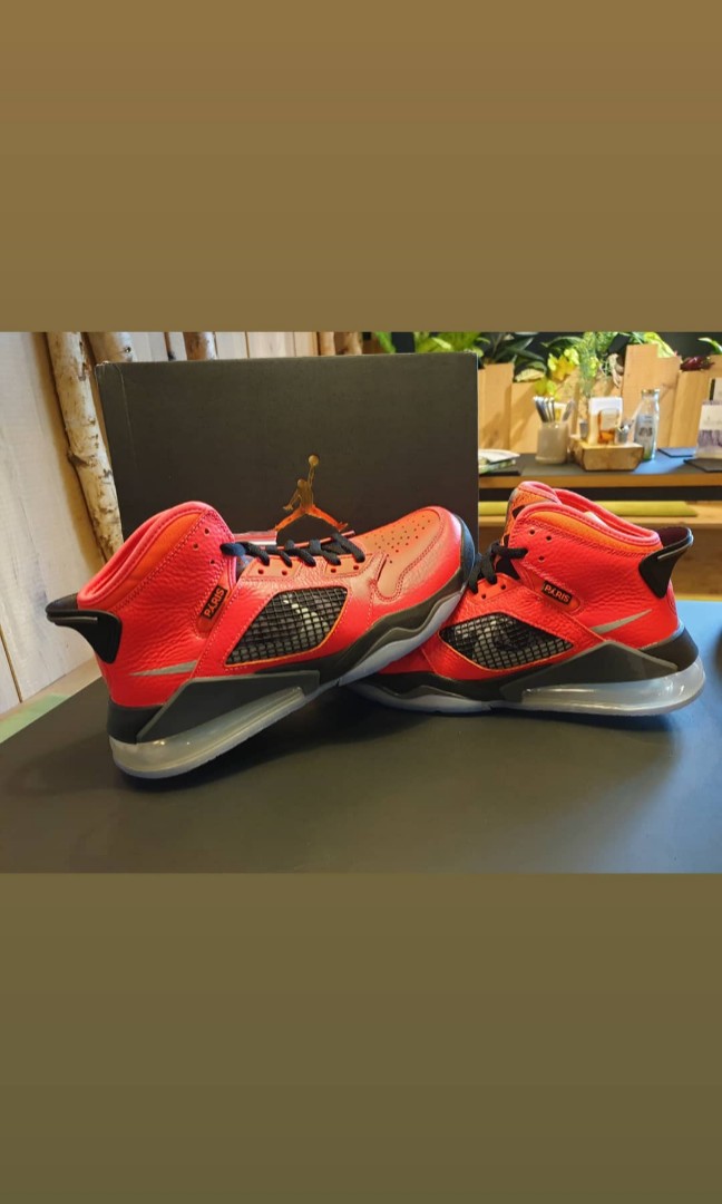 Jordan Mars 270 PSG, Men's Fashion, Footwear, Sneakers on Carousell