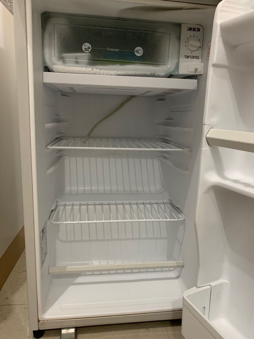 LG Refrigerator GC131SVF, TV & Home Appliances, Kitchen Appliances