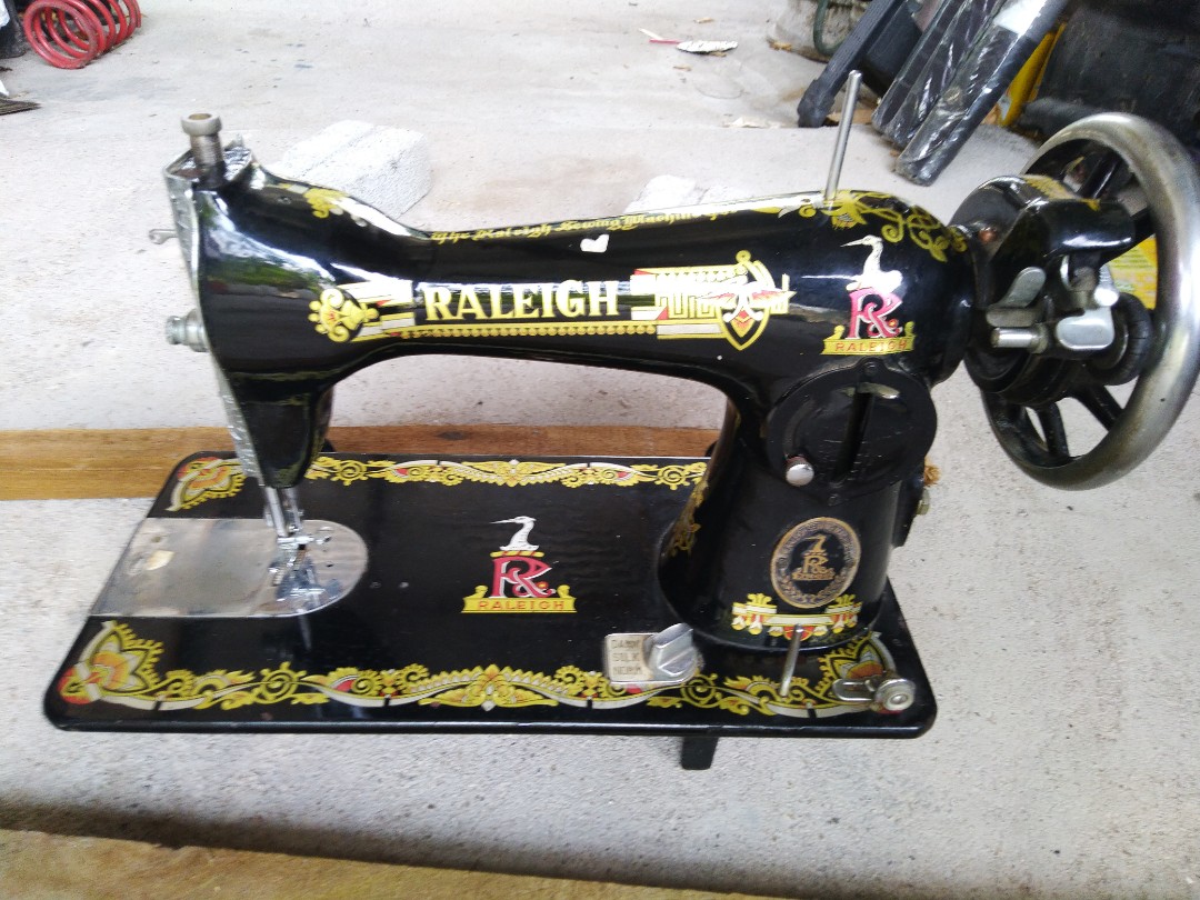 Mesin Jahit Lama Antik Raleigh Sewing Machine Cantik Berkilat Antiques Vintage Collectibles On Carousell