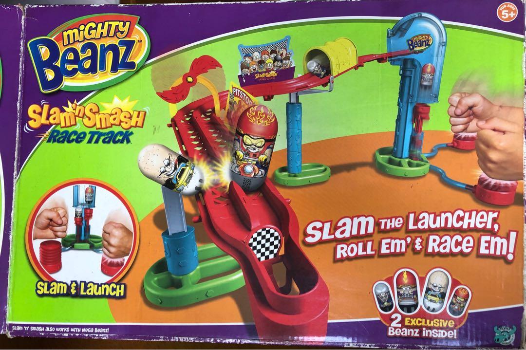 mighty beanz slam and smash race track