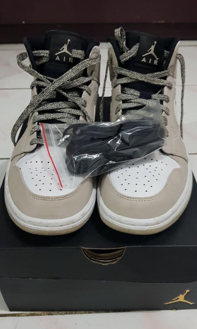 aj 1 mid desert sand