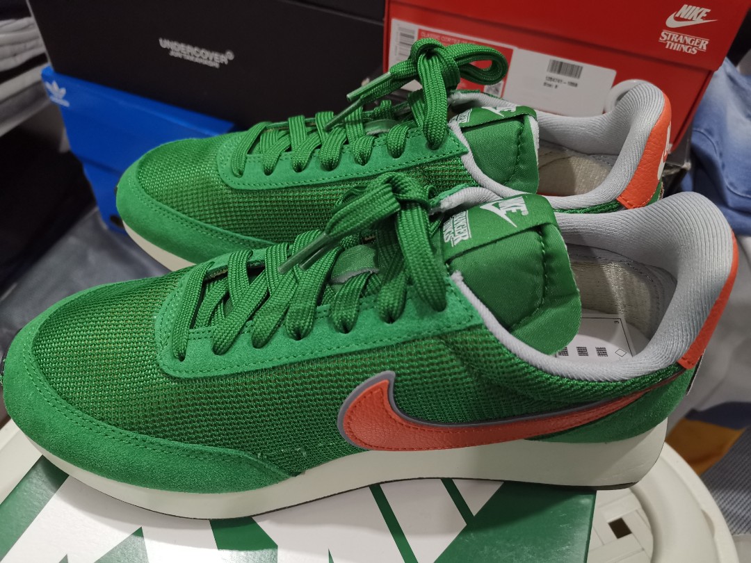 nike stranger things tailwind on feet