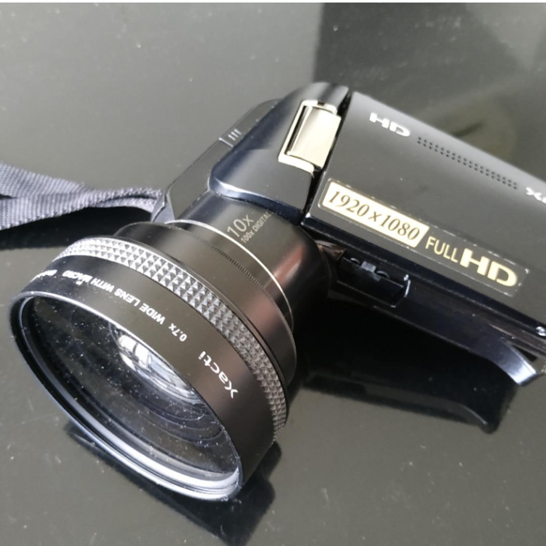 Sanyo Xacti HD Video Camera with Accessories, Photography, Video