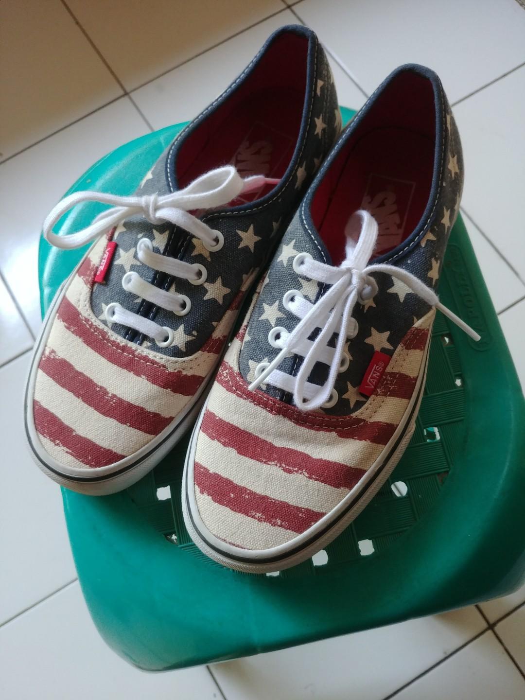 Sepatu Vans Womens Fashion Womens Shoes On Carousell
