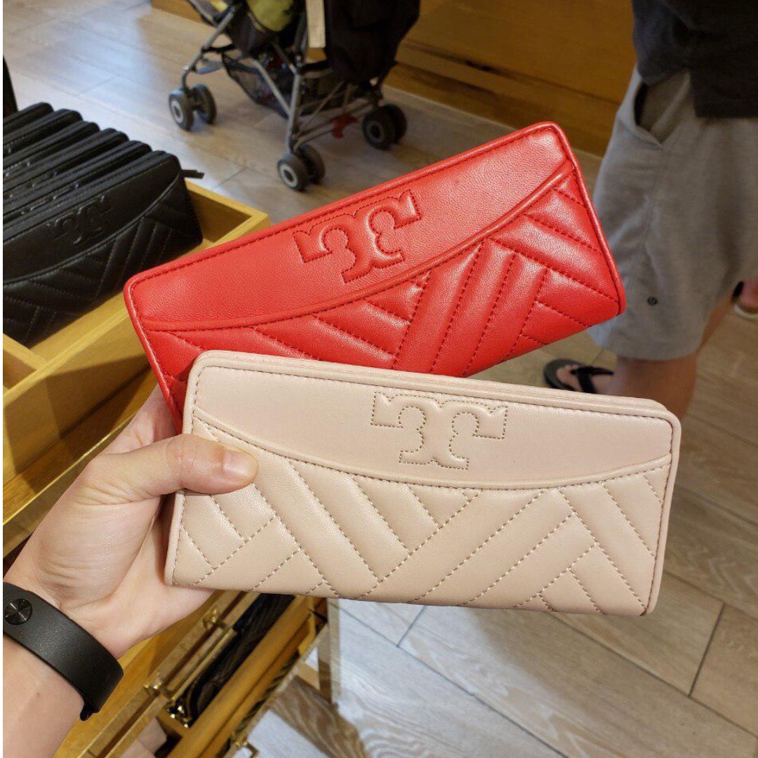 Tory burch alexa wallet clearance
