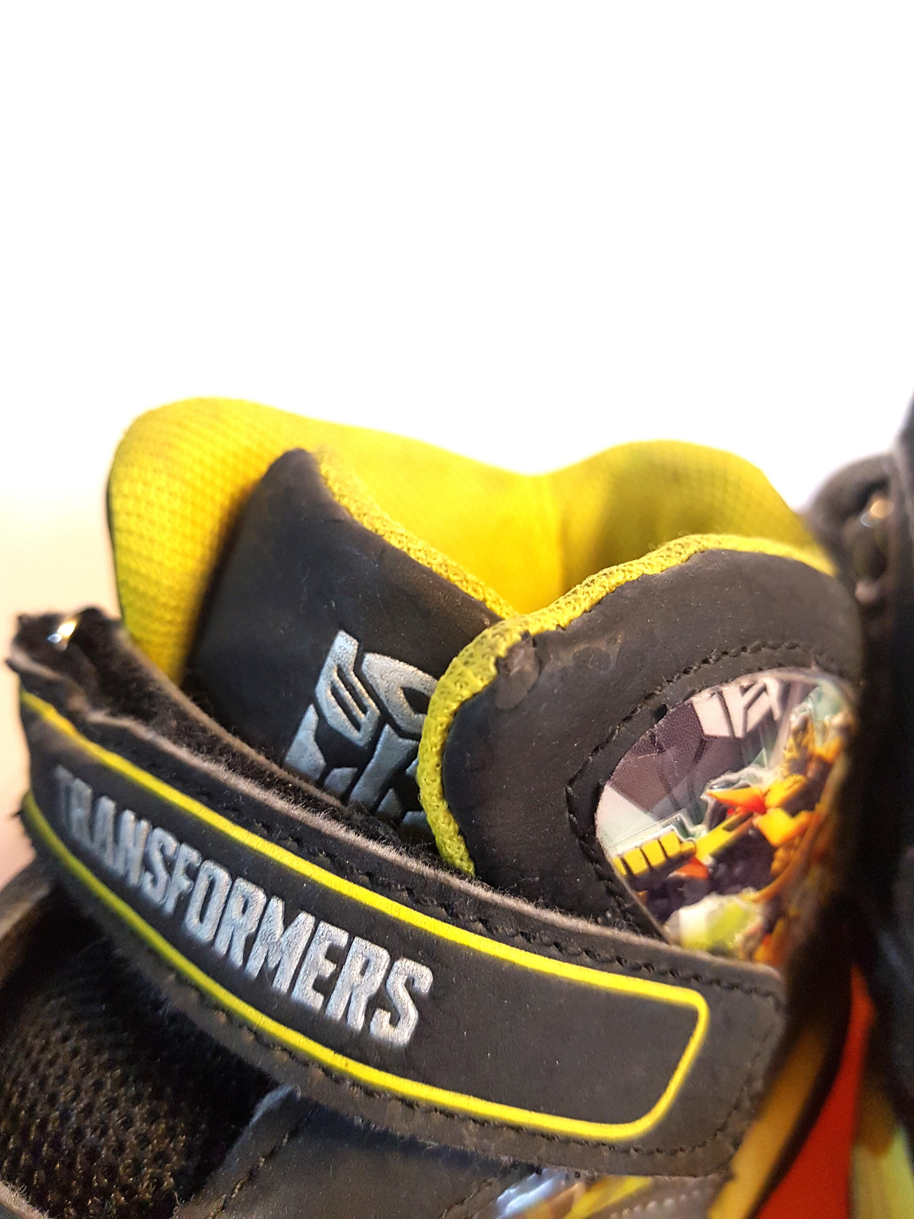 toms bumblebee shoes
