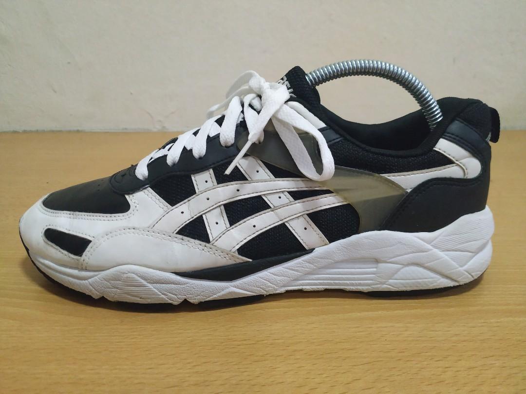 Asics Zakery DX Oreo Men s Fashion Footwear Sneakers on Carousell