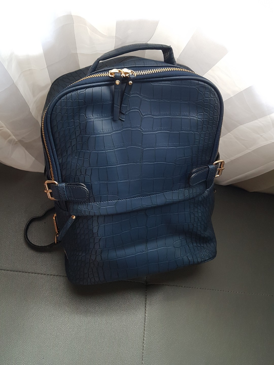 lulu castagnette leather backpack