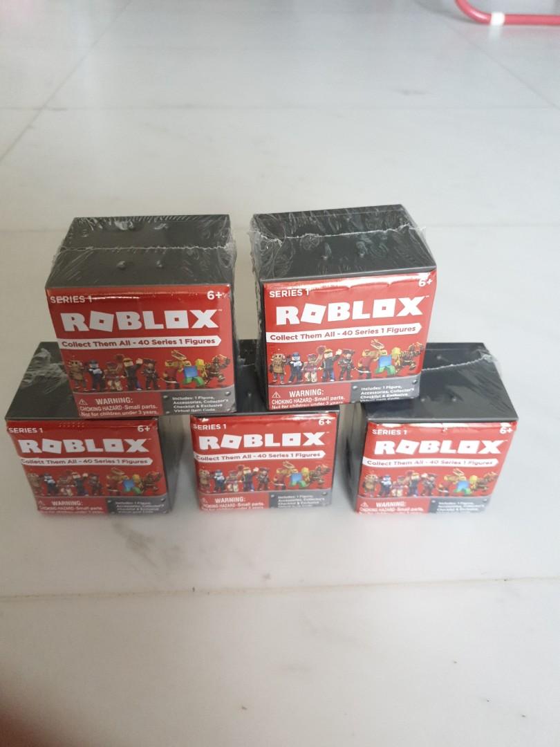 Brand New Roblox Series 1 Mystery Figure With Virtual Item - lot of 18 new sealed roblox series 2 blind box virtual item