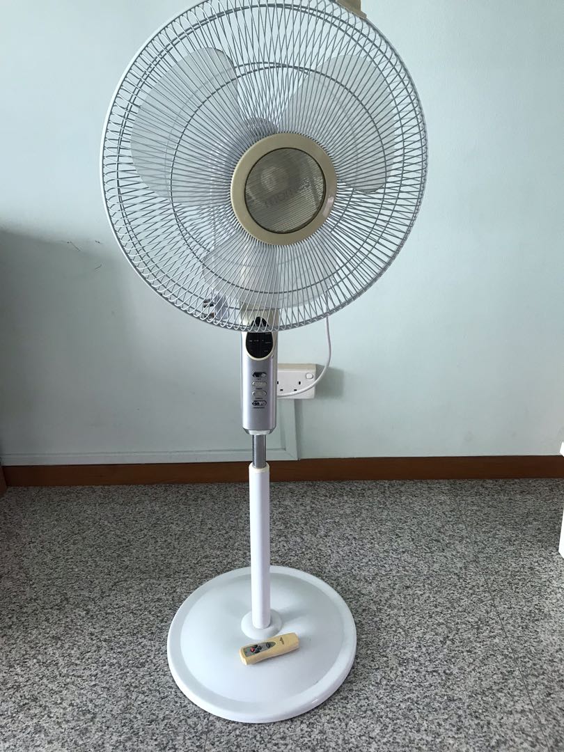 Fan, Furniture & Home Living, Lighting & Fans, Fans on Carousell