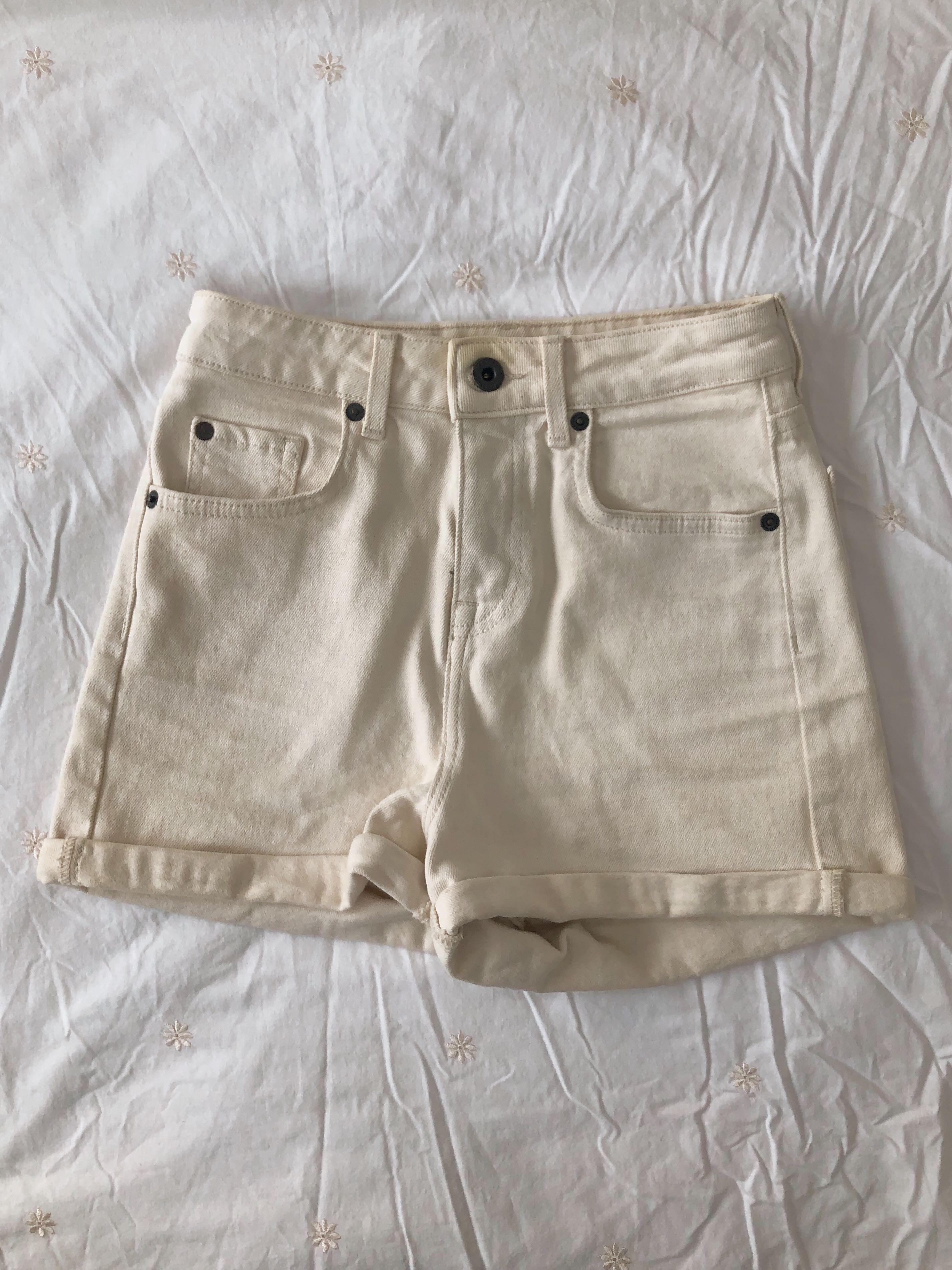 cream jean shorts