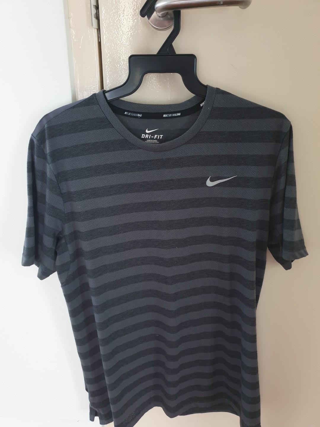 nike athletic fit t shirt