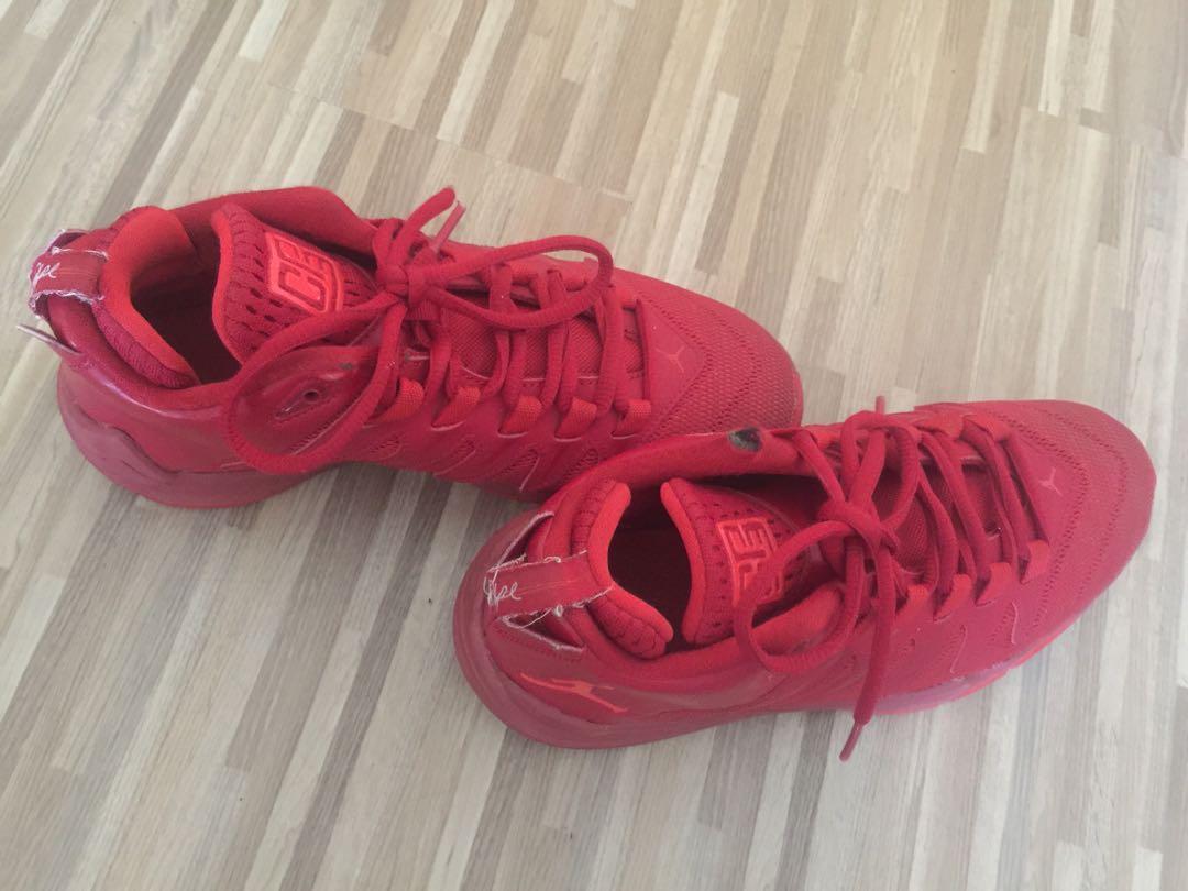 Boys Red Nike Air Jordan - Kids UK size 