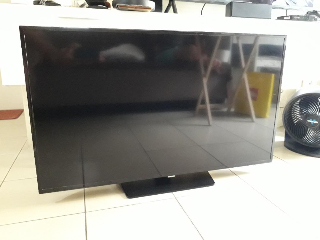 Samsung LED TV Series 5, TV & Home Appliances, TV & Entertainment, TV ...