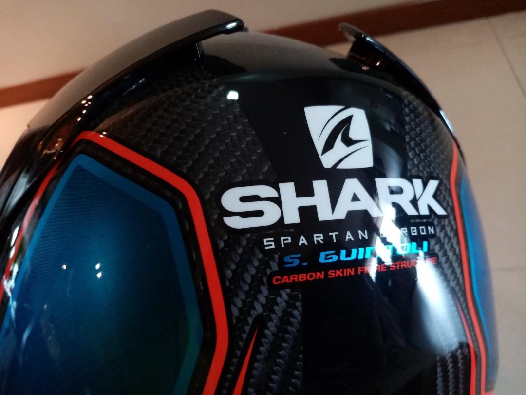 Shark s Spartan carbon. S. GUINTOLI Motorcycles Motorcycle
