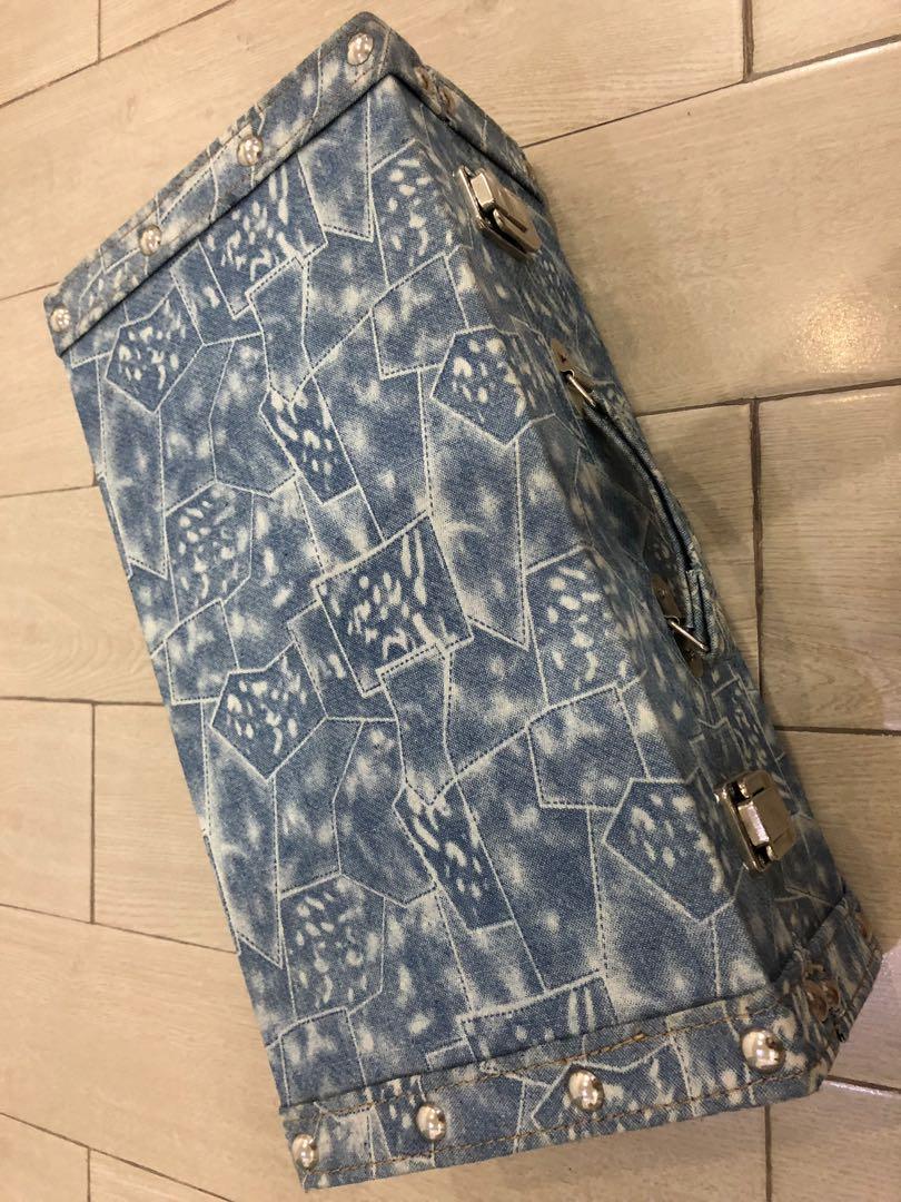 Storage chest (Category: Storage Boxes & Baskets) located in Quezon City. Submitted by extrastyle (Listing ID 249082110, Image 3). Description: .