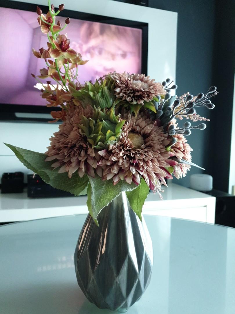 Sunflower And Vase Gardening Flowers Bouquets On Carousell
