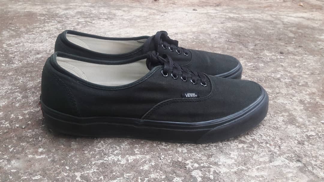 vans authentic full black kaskus