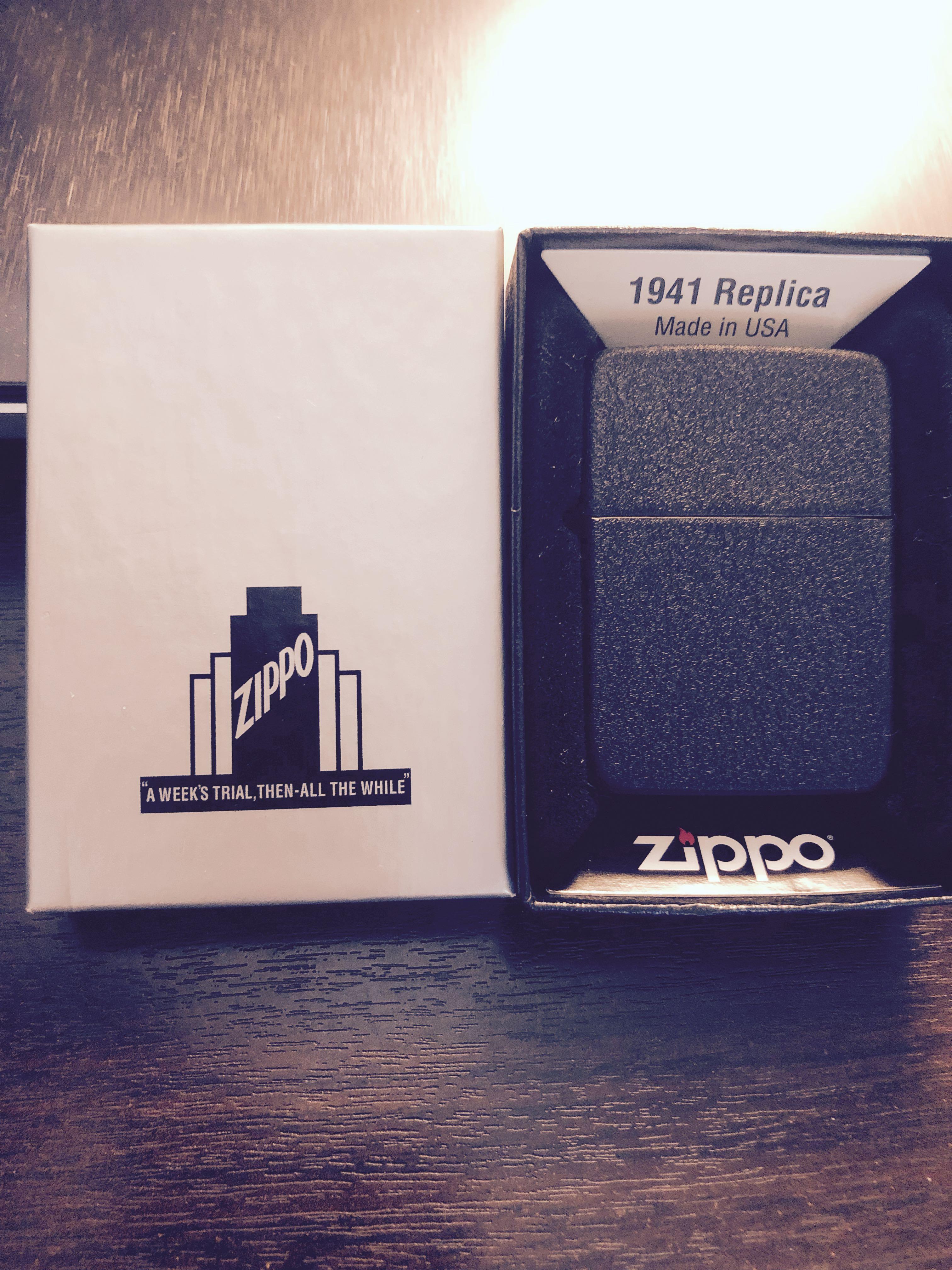 Set of Zippo 1941 Black crackle + Zippo Linen wave, Everything Else on