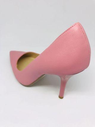 Pink leather heels, great condition