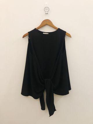 This is April Black Knot Top