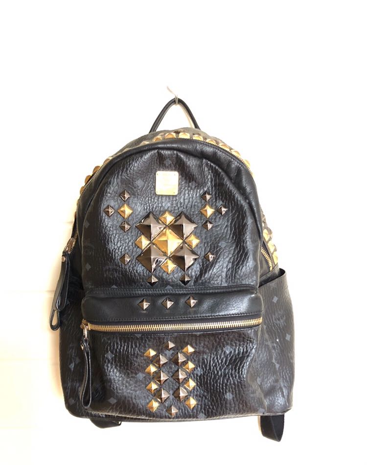 Authentic MCM Medium Black backpack, Luxury, Bags & Wallets on Carousell