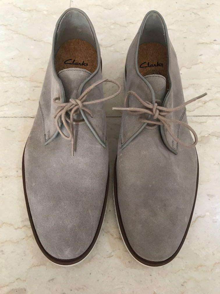 clarks men's suede shoes