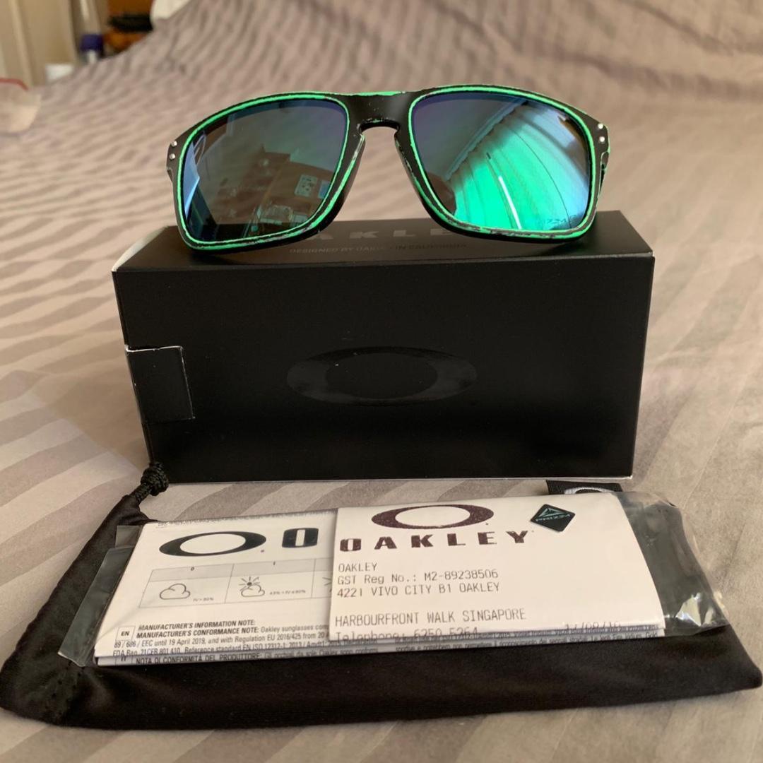 Oakley holbrook 2019 hotsell