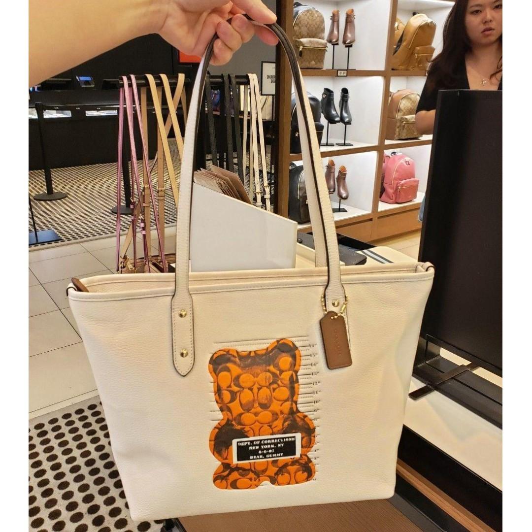 Coach City Zip Tote with Vandal Gummy