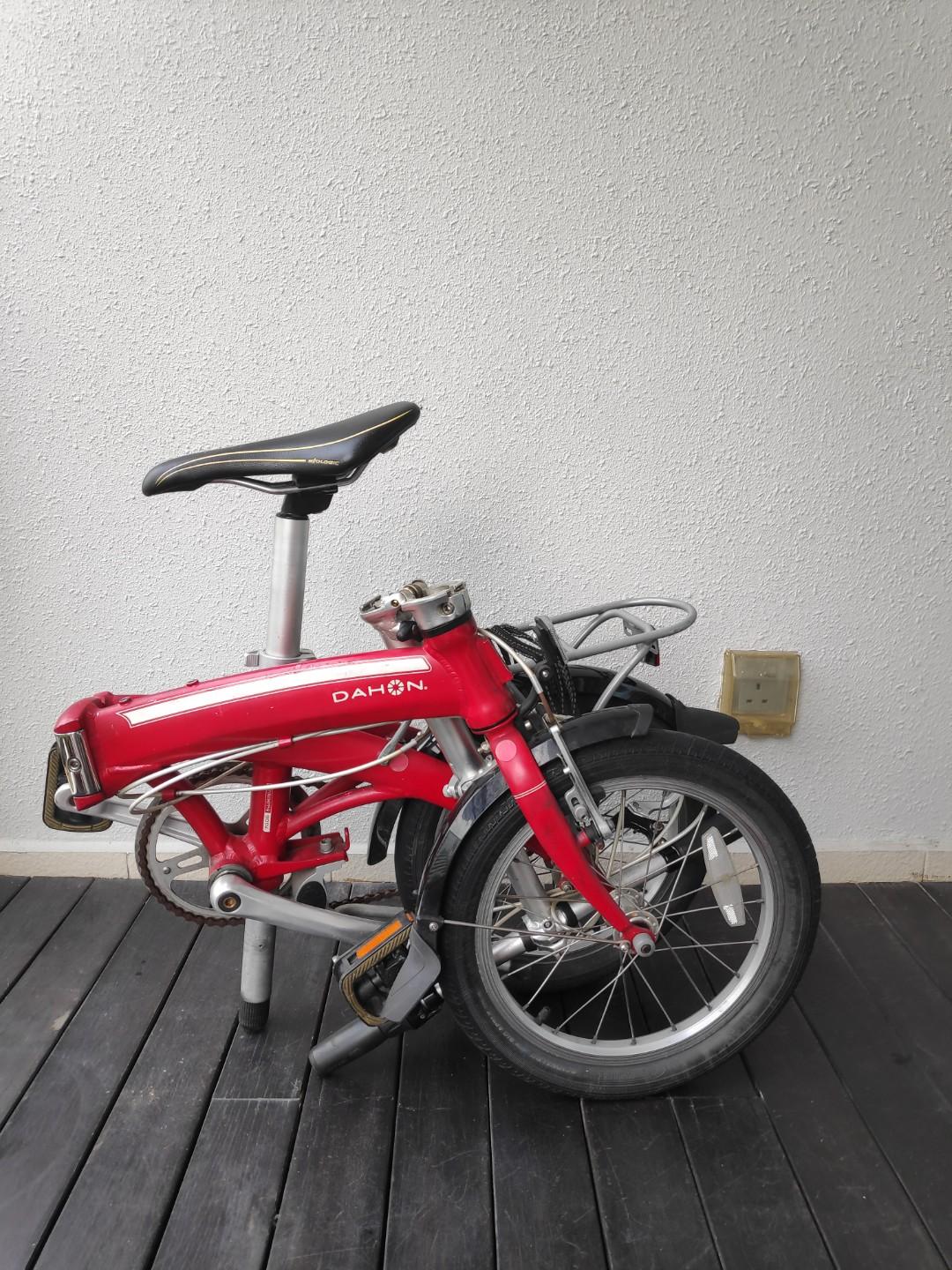Dahon curve 7005 foldable bicycle red Sports Equipment
