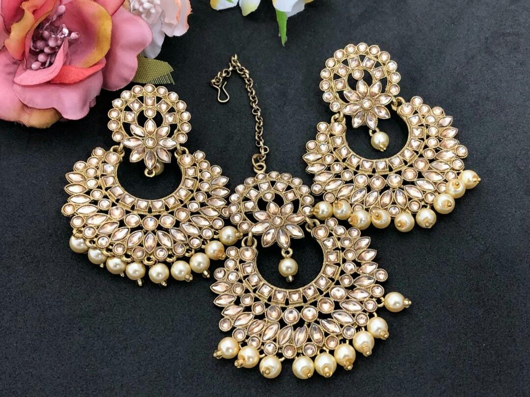 Earrings And Maang Tikka Set Women S Fashion Jewellery Earrings On Carousell