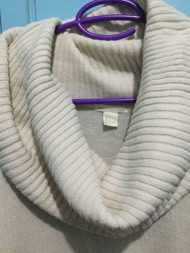 H&M Sweater Dress (Category: Dresses) located in Las Pinas. Submitted by justfirst (Listing ID 249235632, Image 2). Description: Used for 2 times Shipping fee is P80-100+ (via JRS express or LBC) .
