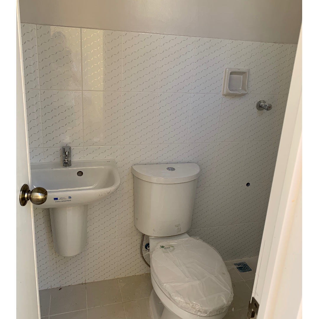 (Category: ) located in . Submitted by muningming (Listing ID 249140612, Image 1). Description: .