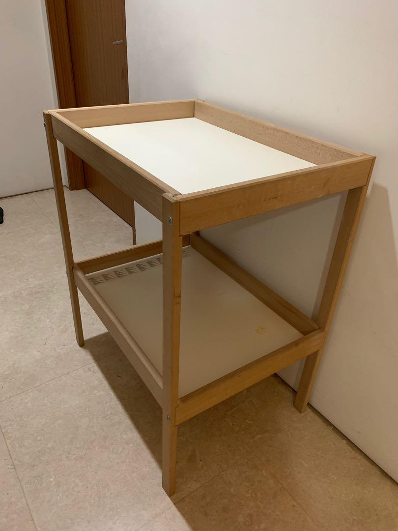 sniglar changing table