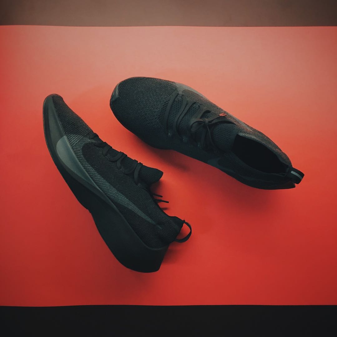 vapor street flyknit on feet