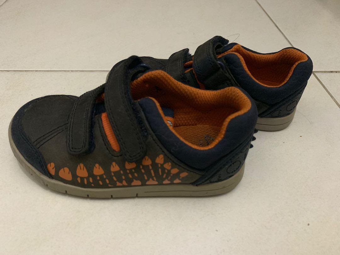 clarks boys boots