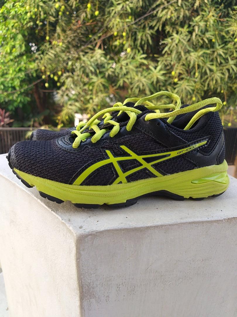Sepatu Asics duomax size 32