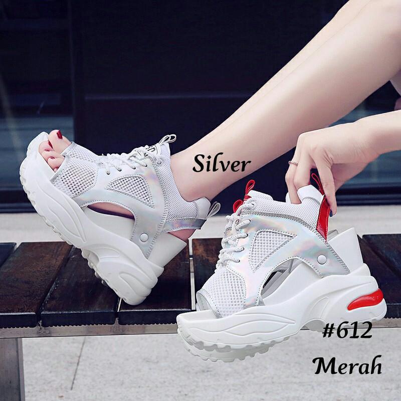 Sepatu Wedges Korea Fesyen Wanita Sepatu Di Carousell