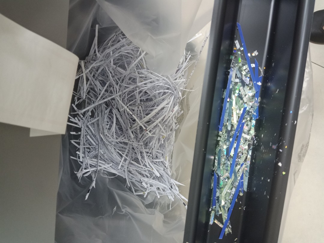heavy-duty (100L) paper shredder