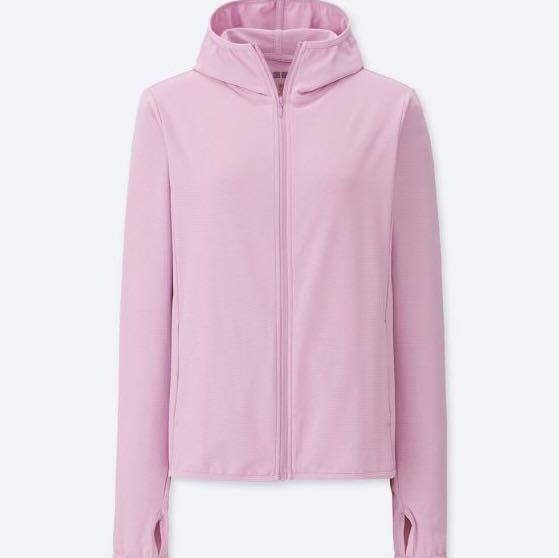 uniqlo pink hoodie