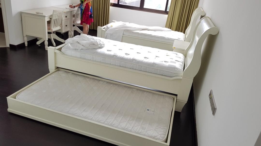 pottery barn trundle bed used Online Sale