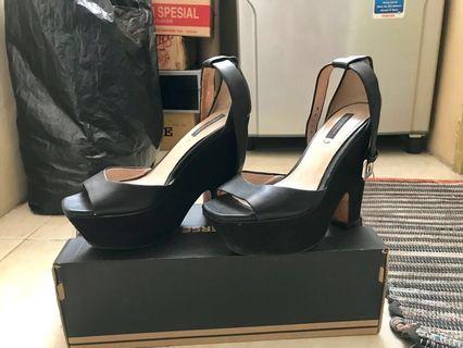 zara wedges