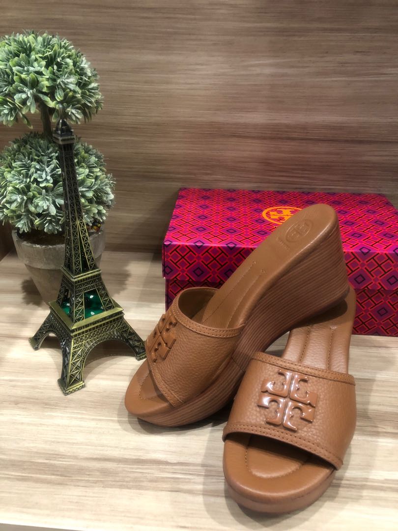 💯 Authentic Tory Burch Wedge Slide in Royal Tan, Shoes Luxury