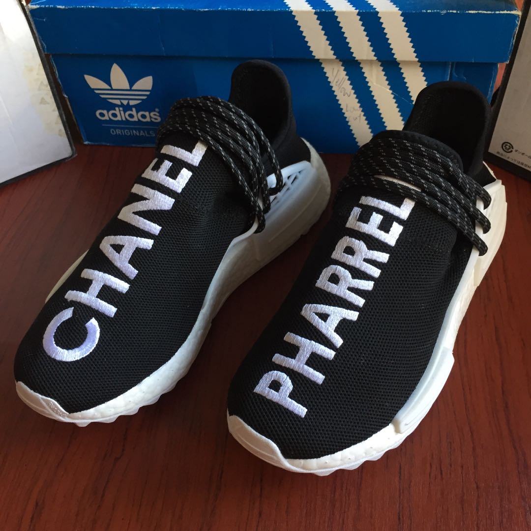 Adidas pharrell williams x cc hu nmd chanel hot sale