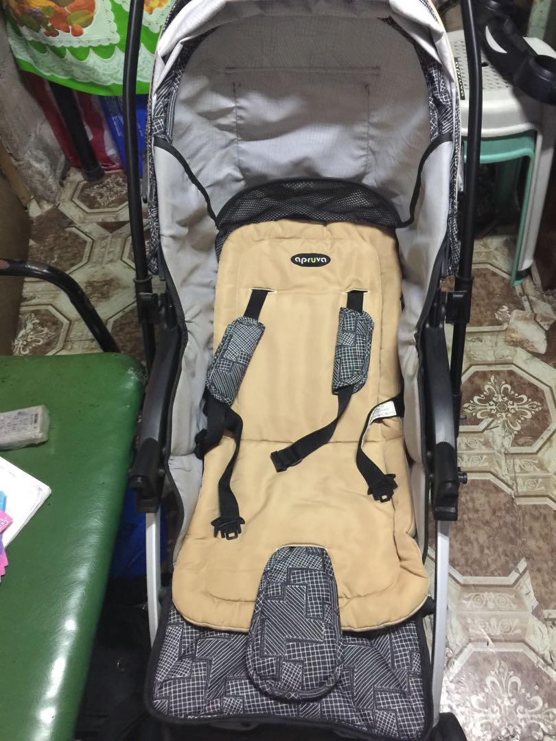 apruva folding deluxe baby stroller
